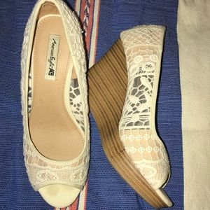 American eagle heels